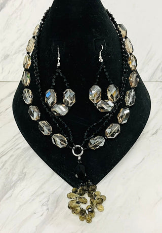 Bold Gem Drop Necklace 💎✨