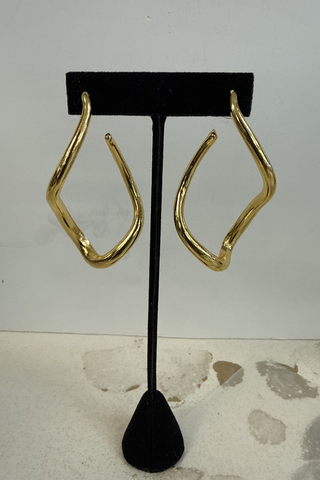 Liquid Metallic Loop Earrings ✨🤍