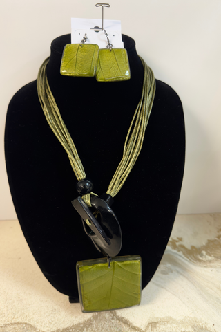 🌿 Verdant Leaf Harmony Set