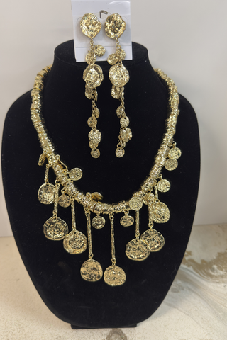 ✨ Golden Medallion Cascade Set ✨