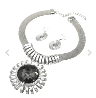 Sunburst Society Necklace Set