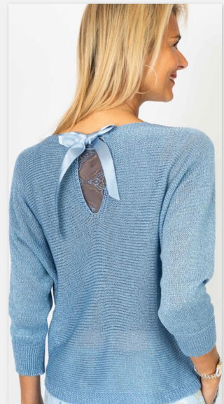 Back Bow Breezy