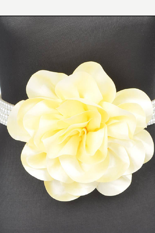 ✨ Bloom Belle Pearl Belt