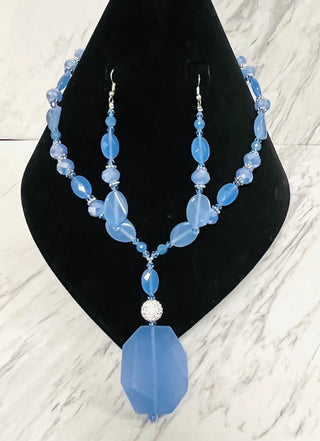 Iced Serenity Necklace Set ❄️💙✨